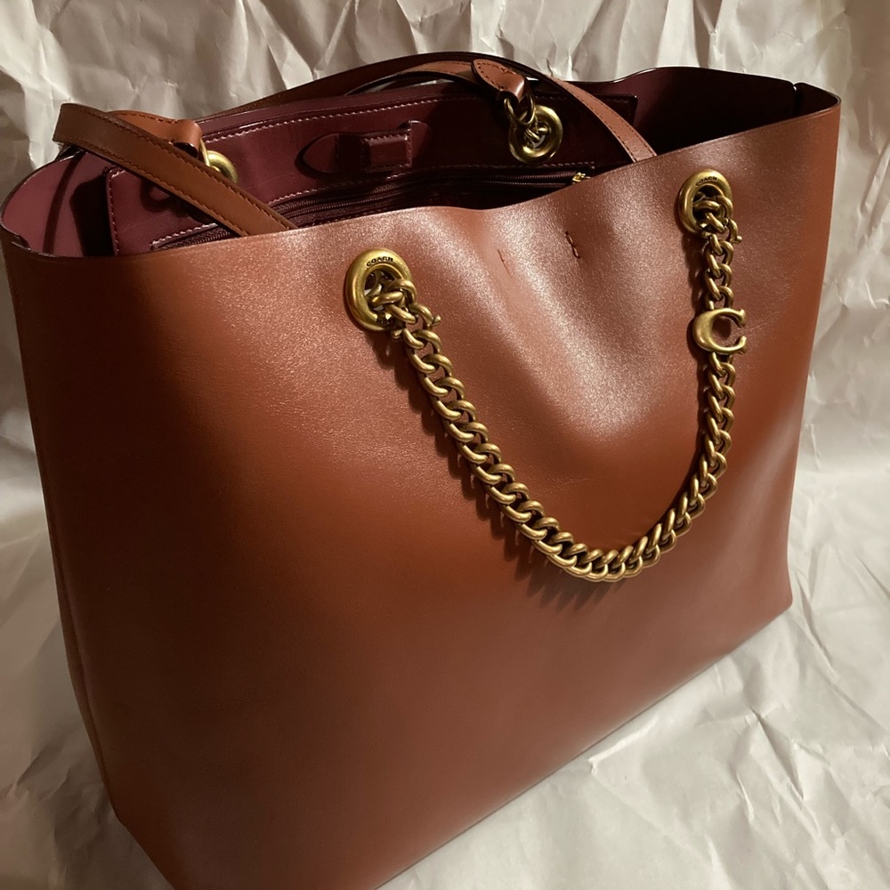 Coach signature chain tote bag saddle brown with brass
